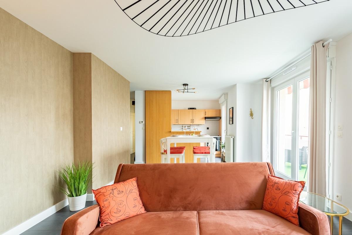 Airbnb performant: *Terracotta*, quiet residence, Terrace + Parking à La Maladière