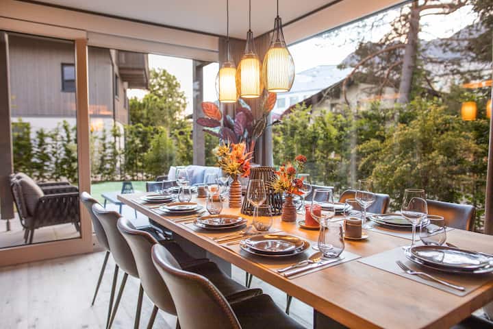 Boutique ChaletS Alpi with Sauna & Cinema Room