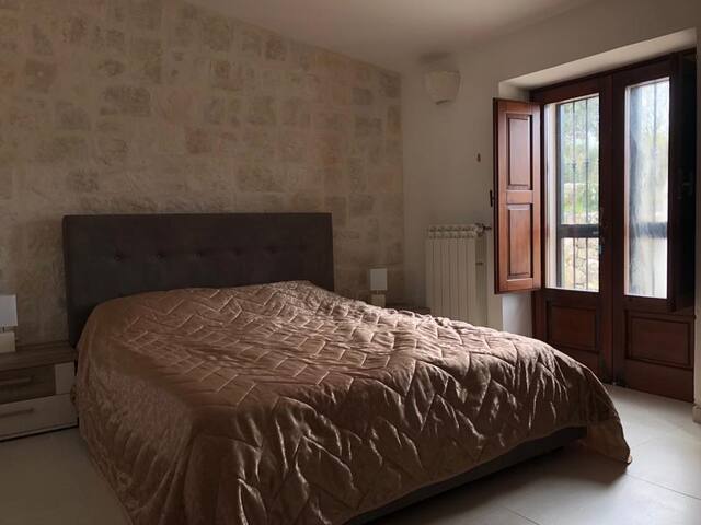 3 bedroom trullo, large pool & hot tub gallery image 5