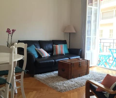 Successful Airbnb property: Rental 43 m² Nice Carré d'Or in Rue De France