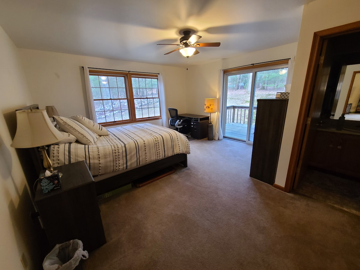 Спална соба бр. 1 - брачен кревет (брачен кревет) - 1-ви кат