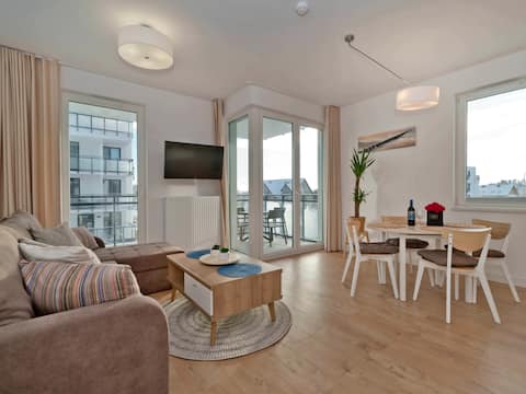 Successful Airbnb property: BlueApartPL Spacious apartment with balcony in Puck