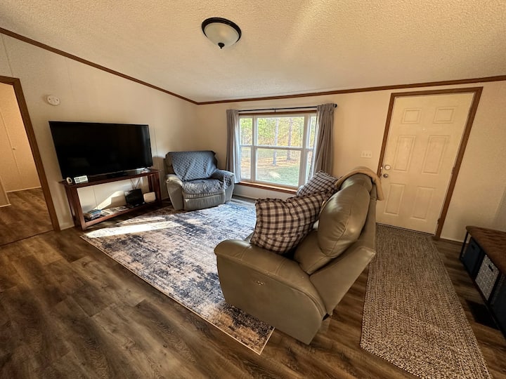 Secluded/pet-friendly Home On 3 Acres Near Hayward - Hayward, WI