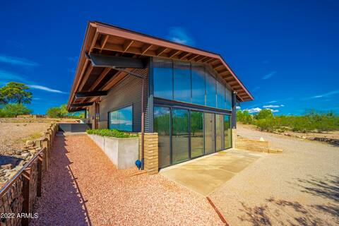 The Wickenburg Guest House