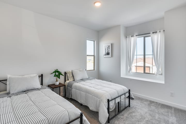 საძინებელი 4