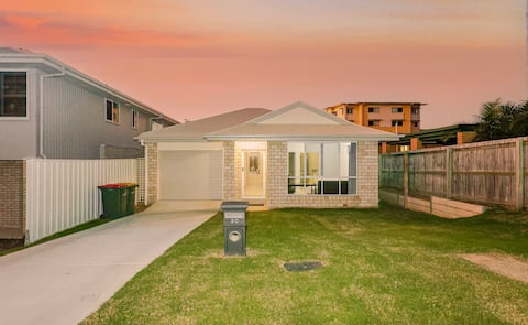 Redcliffe30