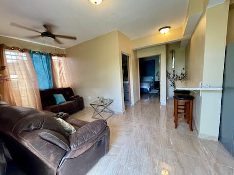 Hibiscus - New Apt - Sea View - Perfect Location