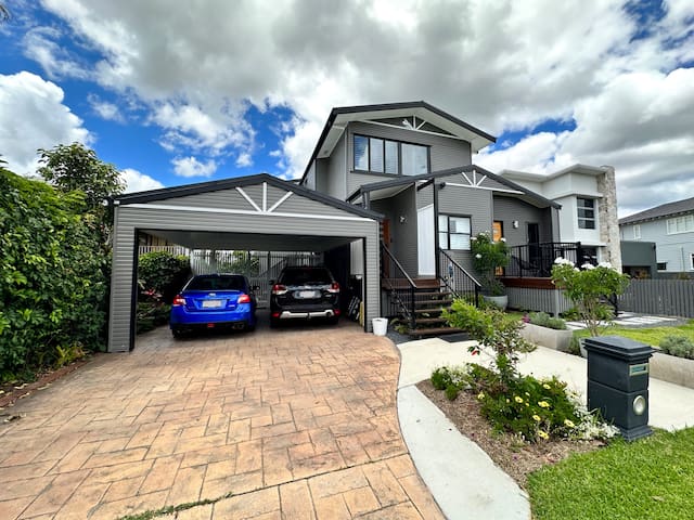 Yeronga home, river views gallery image 2