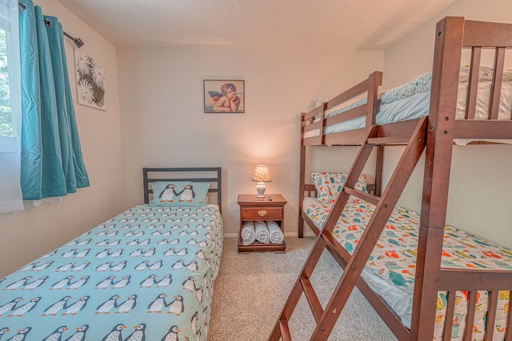 Bedroom 3 - 3 single beds, 40 inch TV