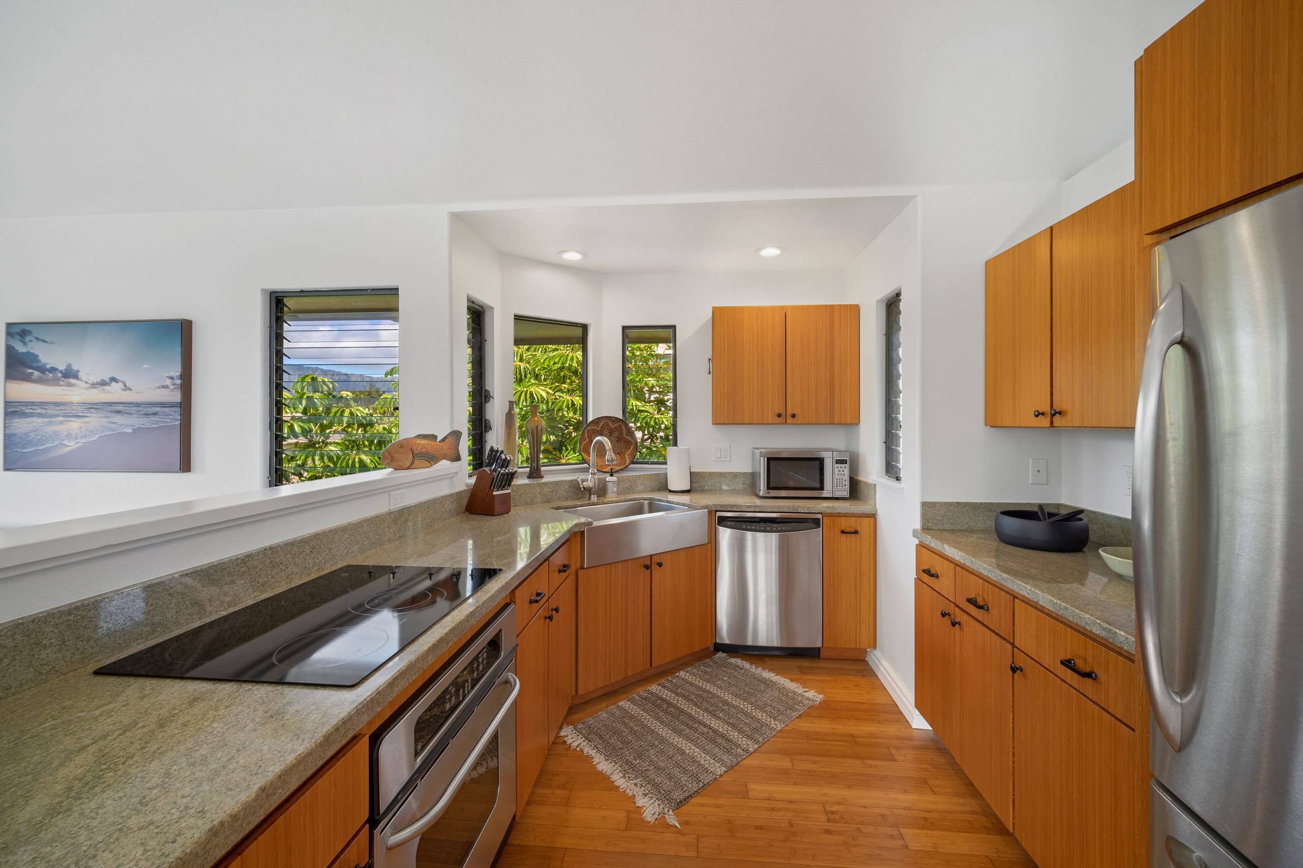 Home in Princeville · ★4.94 · 3 bedrooms · 3 beds · 2.5 baths - Image 5