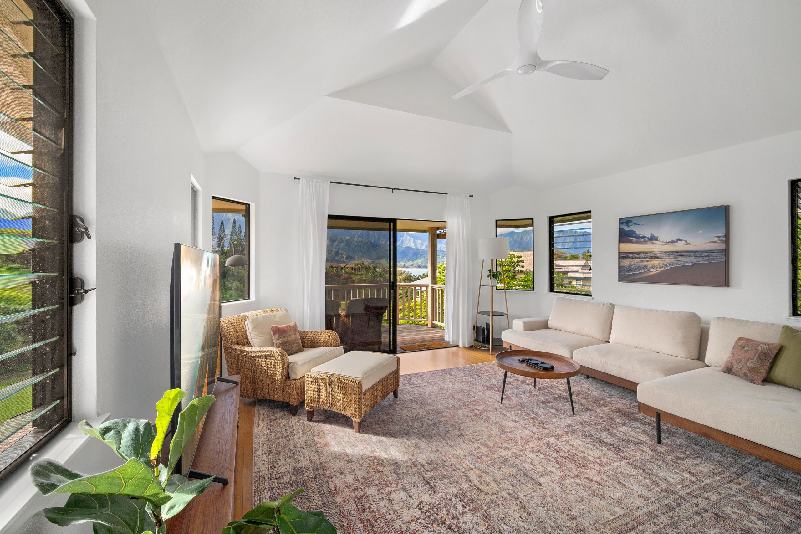 Home in Princeville · ★4.94 · 3 bedrooms · 3 beds · 2.5 baths - Image 2
