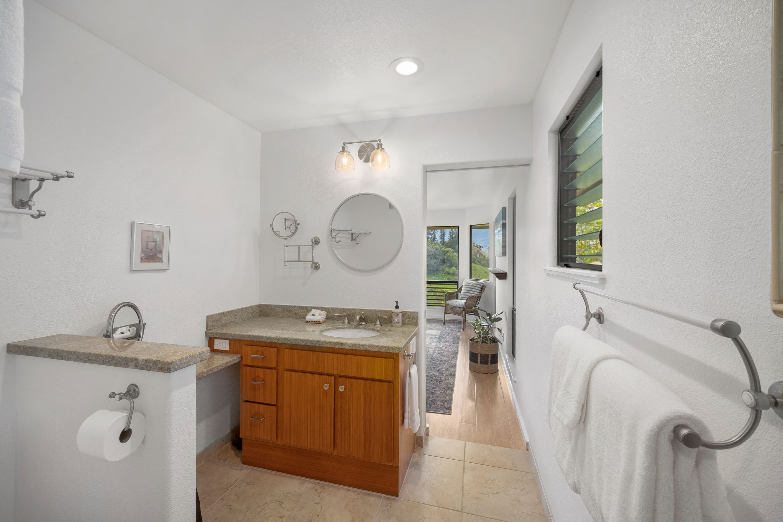 Home in Princeville · ★4.94 · 3 bedrooms · 3 beds · 2.5 baths - Image 12
