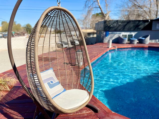 Las Vegas City 9 Bedrooms House