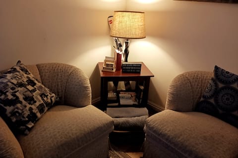 Popular Airbnb listing: Cozy Walkout Basement Apartment in Lehi