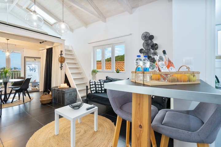 Dea Attica - Sea View House - Pool + Starlink Wifi - Kassiopi