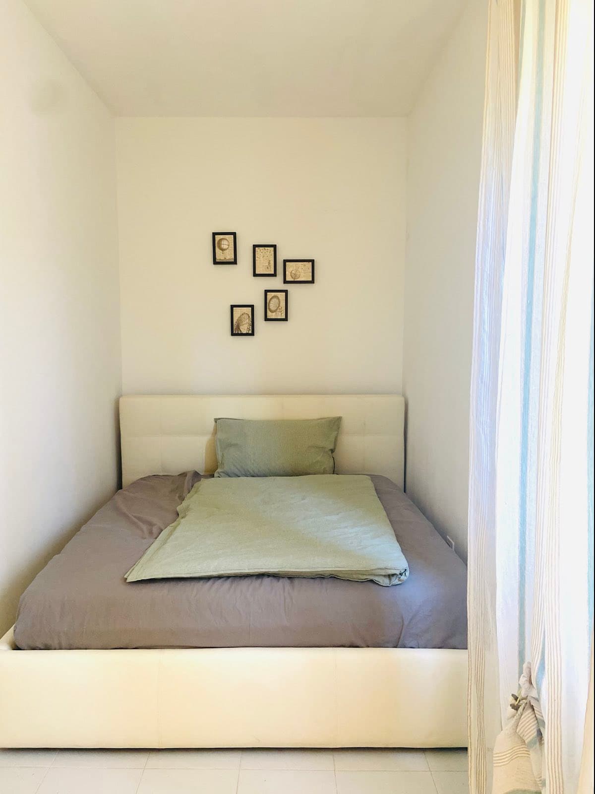 Krevat dopio (dhoma e gjumit 3)