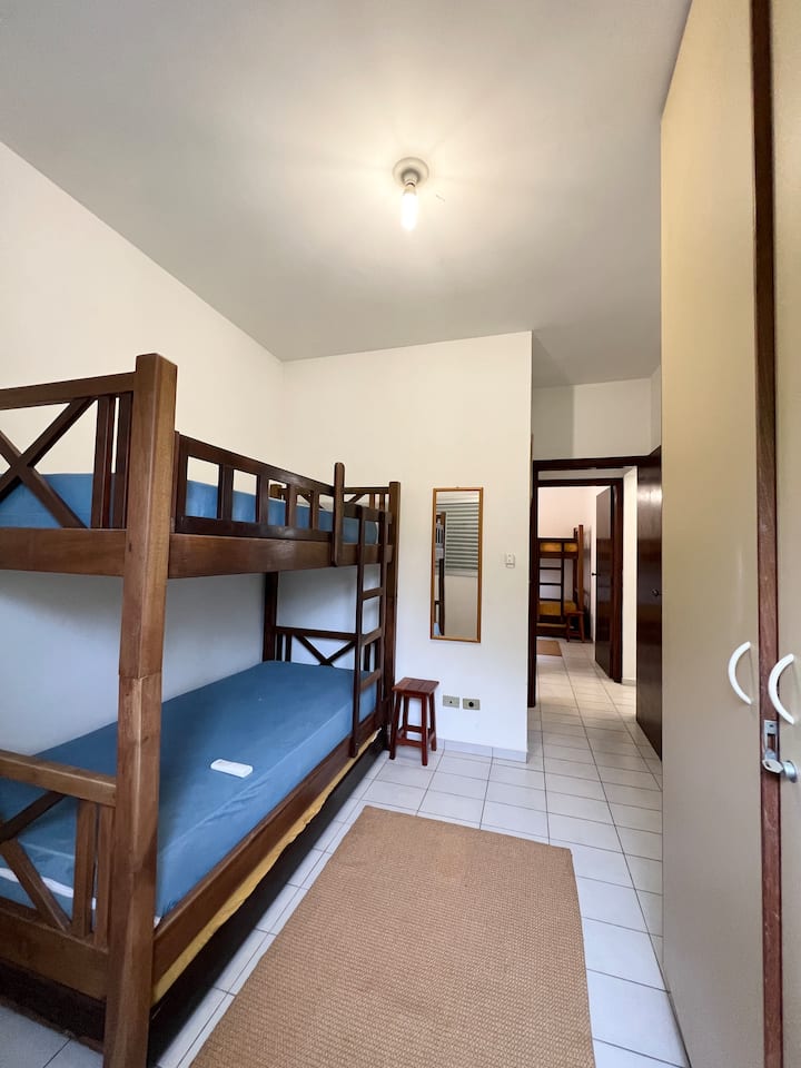 Dieses Zimmer verfügt über eine Klimaanlage 