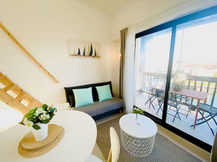 Port-grimaud T2 En Front De Mer Avec Mezzanine - Cogolin