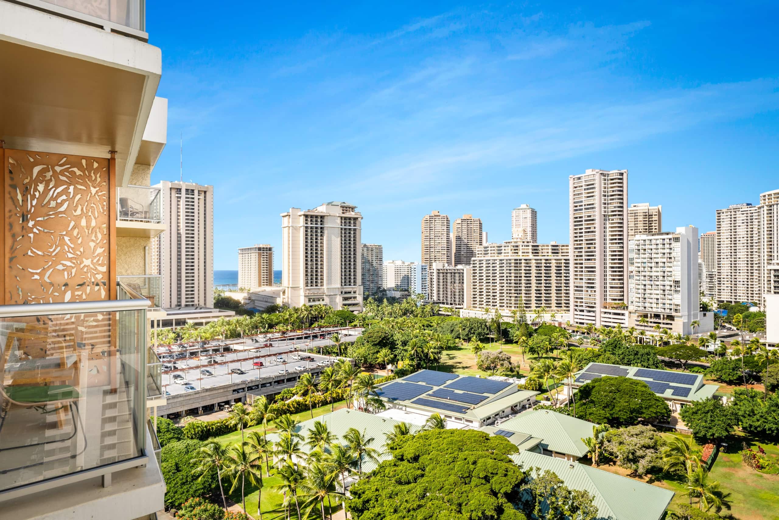 Spacious Waikiki Retreat w/ Kitchen*Easy Comforts - Image 8
