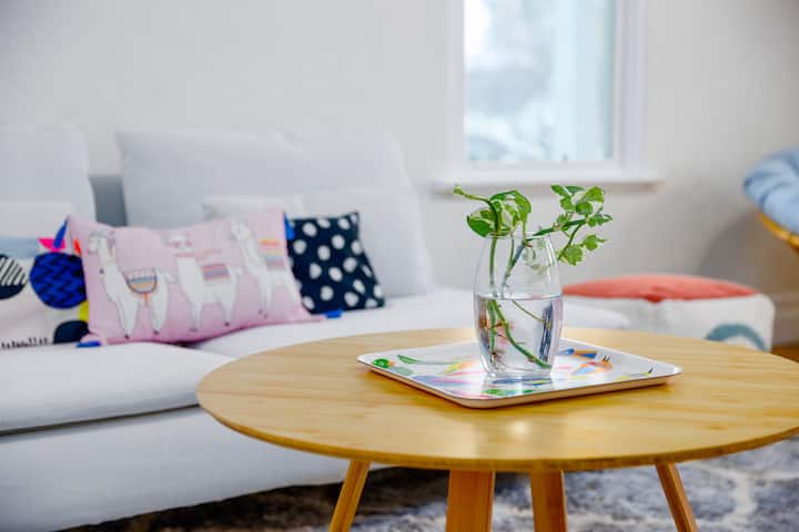 Private Backyard - Walk To Downtown - Pet Friendly - Rialto, CA