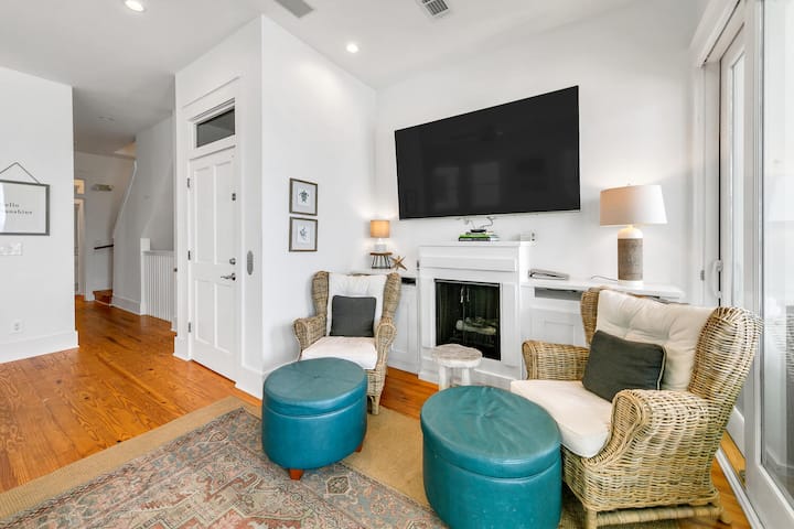  Segundo piso - Hermosa sala de estar: cocina, comedor, sala de estar y 1 dormitorio en el segundo piso