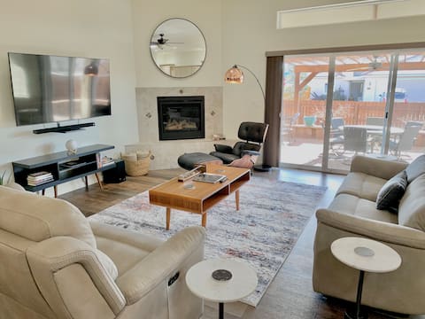 Successful Airbnb property: The Desert Moon- Patio, Shuffleboard, EV Charger* in Fruita