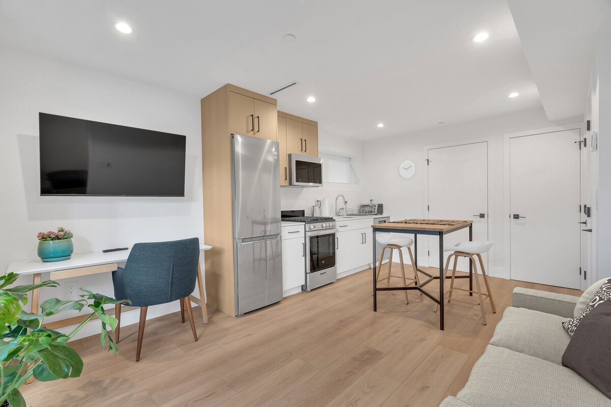 The Perfect 1-Bedroom Suite in Mount Pleasant