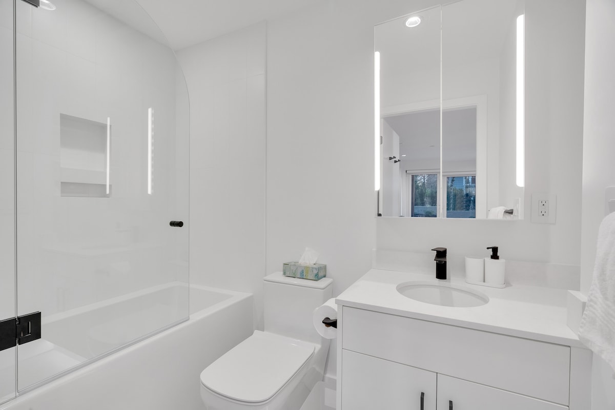 The Perfect 1-Bedroom Suite in Mount Pleasant