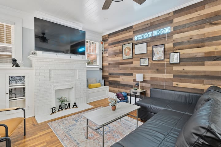 Family+pet Friendly+2 Min To Downtown!