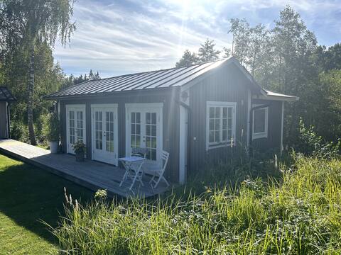 Lovely cottage by the sea. Sauna. Fiber WiFi