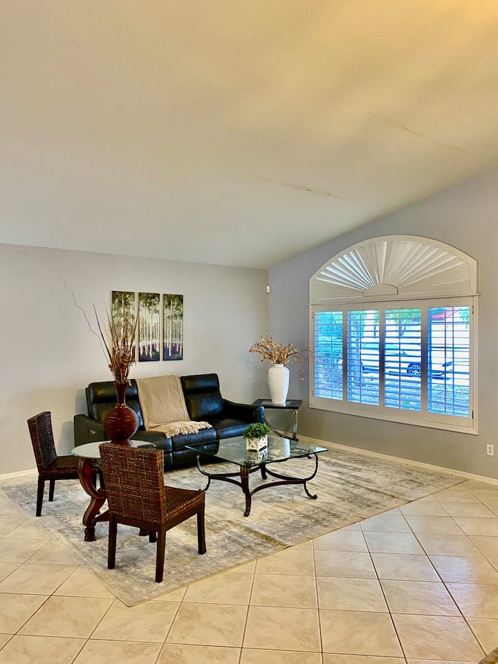 Garden Lakes Home - Avondale, AZ