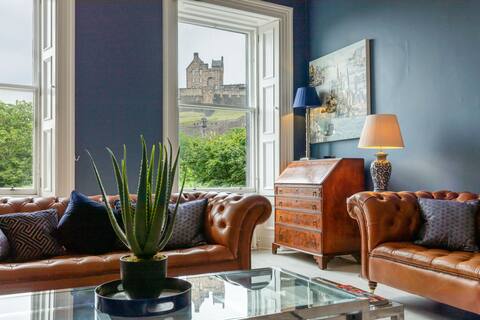 The Edinburgh Castle Suite @ Castle Terrace
