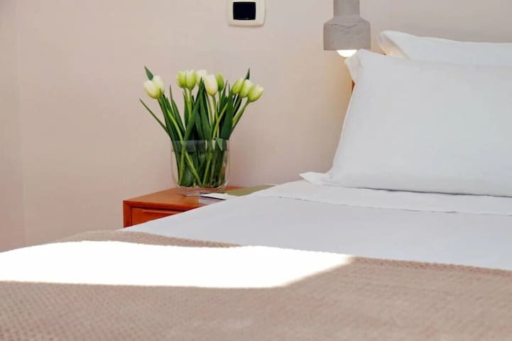 Julie’s Renovated View gallery image 5