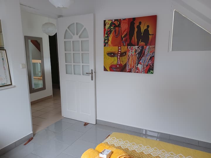 غرفة نوم رقم4 في الطابق العلوي 