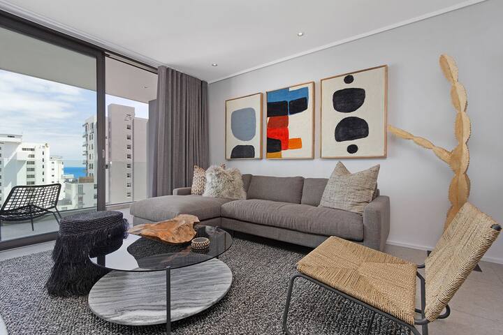 Vibrant living in the Heart of Sea Point (Apt 602) gallery image 5