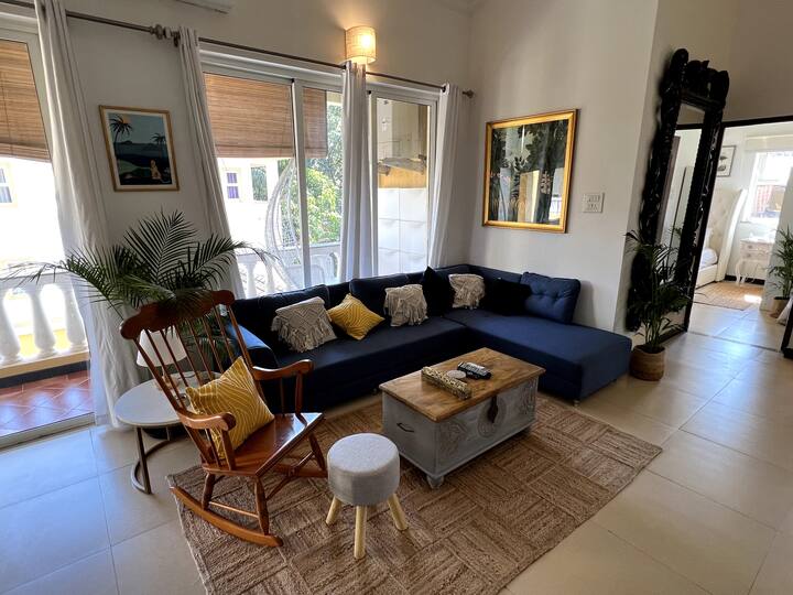 Living room image 5
