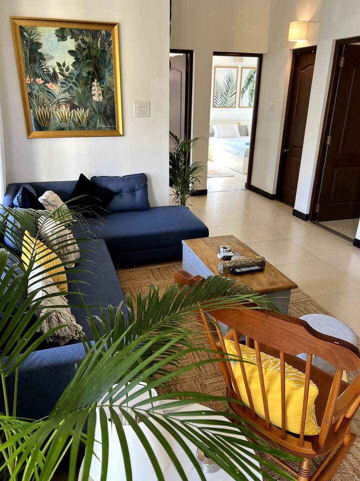 Living room image 7