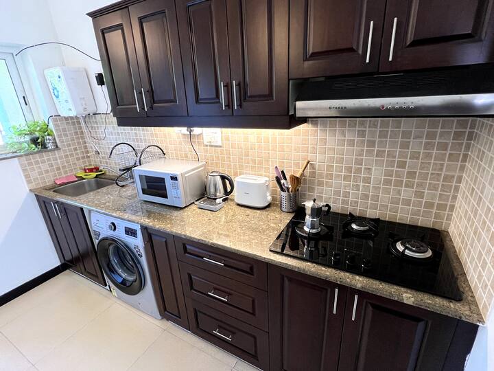 Kitchenette image 1