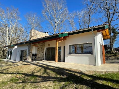Quiet Basque house in the forest. Rated 3*