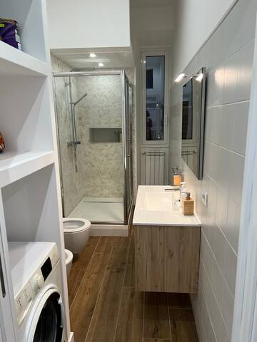 Central Rome San Lorenzo gallery image 4