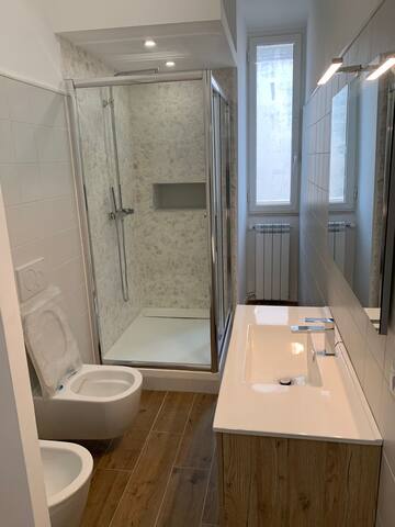 Central Rome San Lorenzo gallery image 3