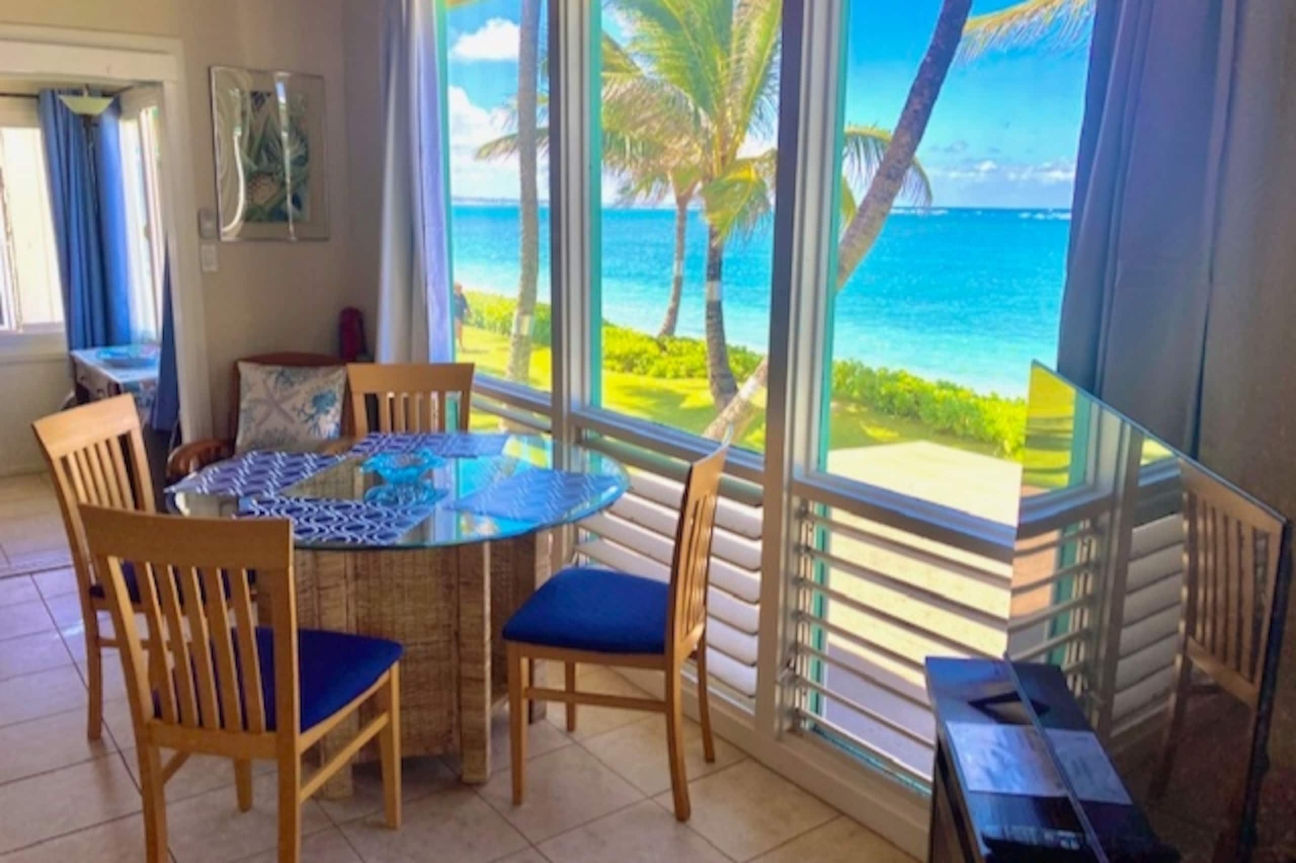 Blue Hawaii Sandy Beachfront Cottage - Image 10