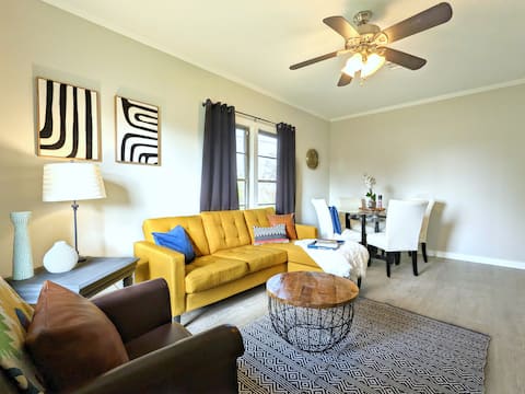 Almost Waterfront w/ Wi-Fi + Private Bathroom