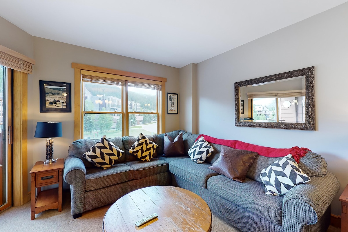 Top performing Airbnb: 2 BR/2BA Walk to Slopes in Copper Mountain