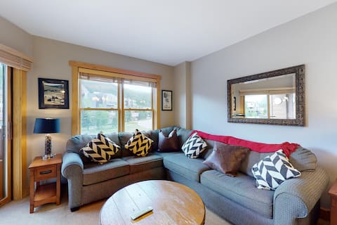 Top performing Airbnb: 2 BR/2BA Walk to Slopes in Copper Mountain