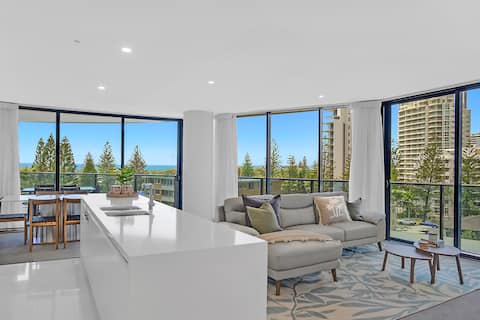 Top performing Airbnb: Tropical Beach Paradise at Oracle Level 5 in Broadbeach