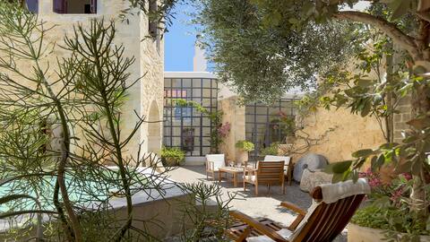 Historic Venetian Castle ideal for family events!