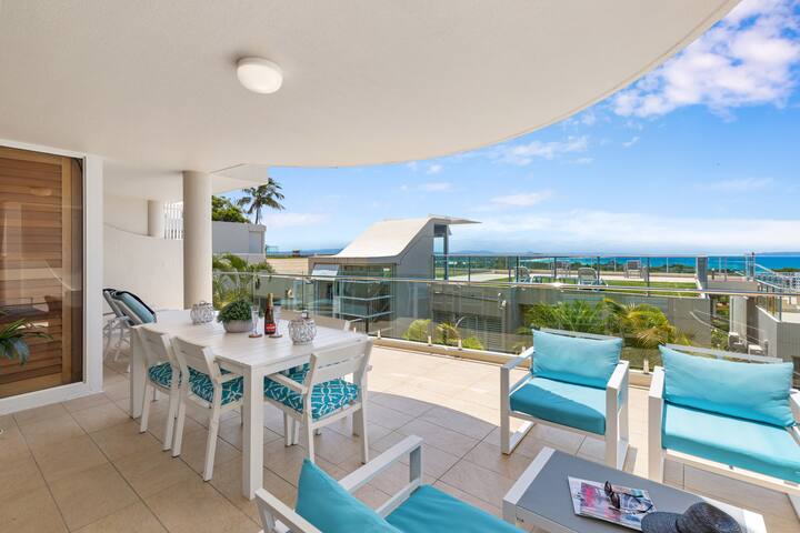 Noosa Crest Apartment 32: Stunning Ocean Views gallery image 3