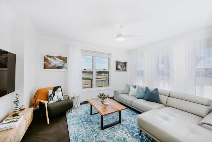 Helvetia: Modern Comfort Meets Country Convenience - Mudgee