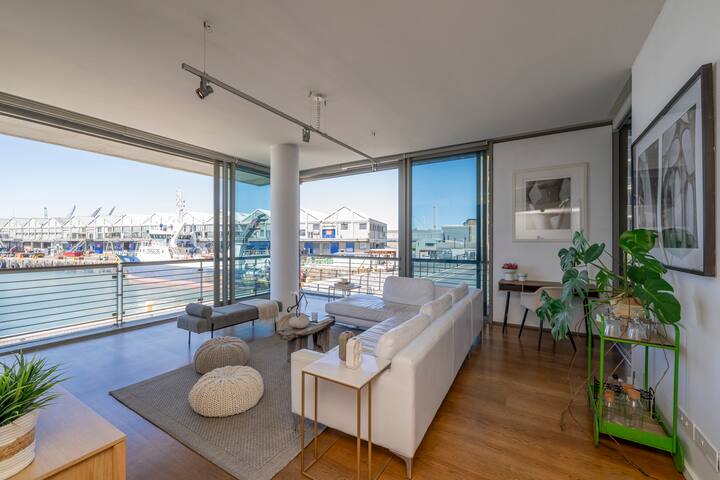 SILO Harbour Ocean Loft – V&A Waterfront gallery image 5